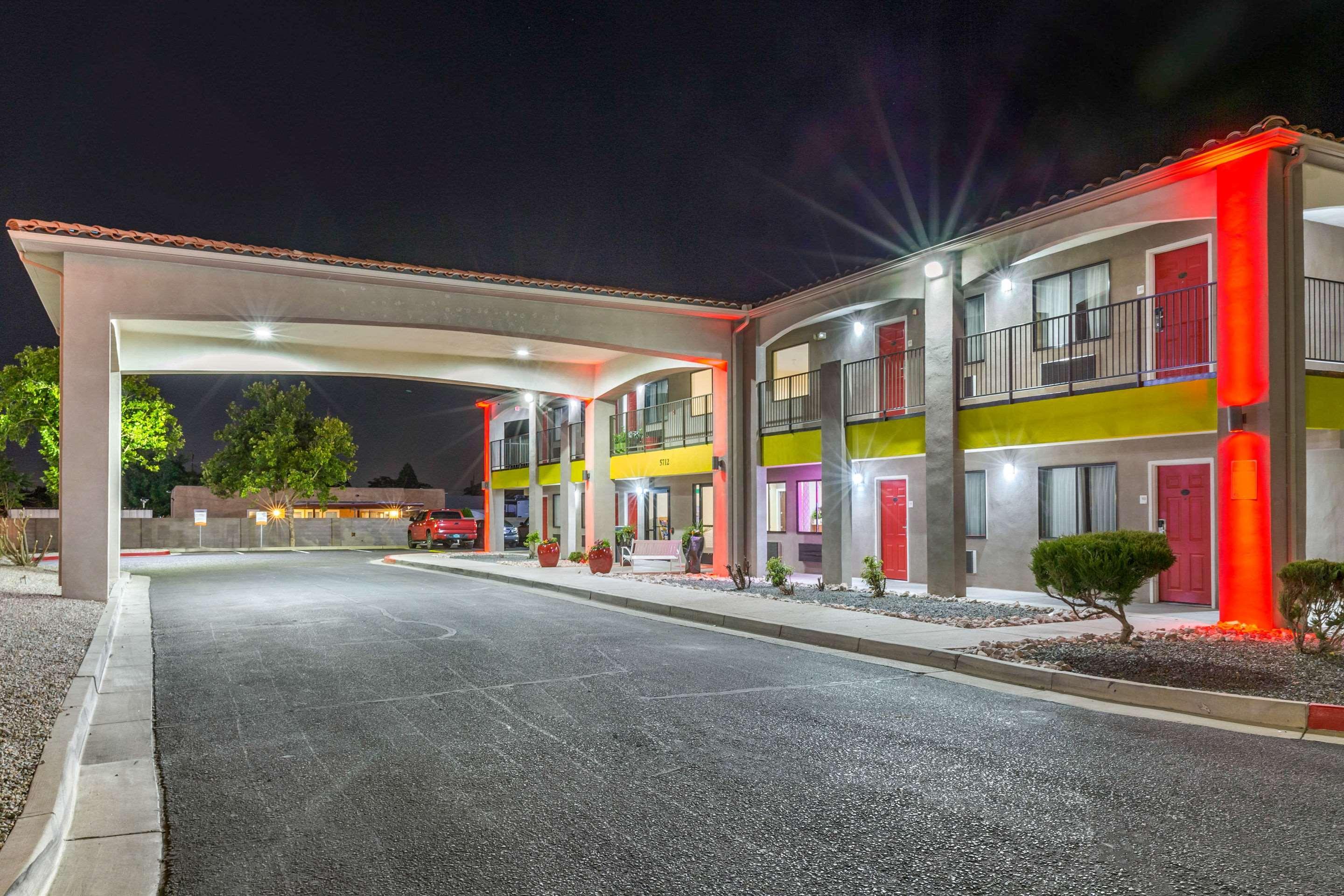 Econo Lodge West Albuquerque Exterior foto